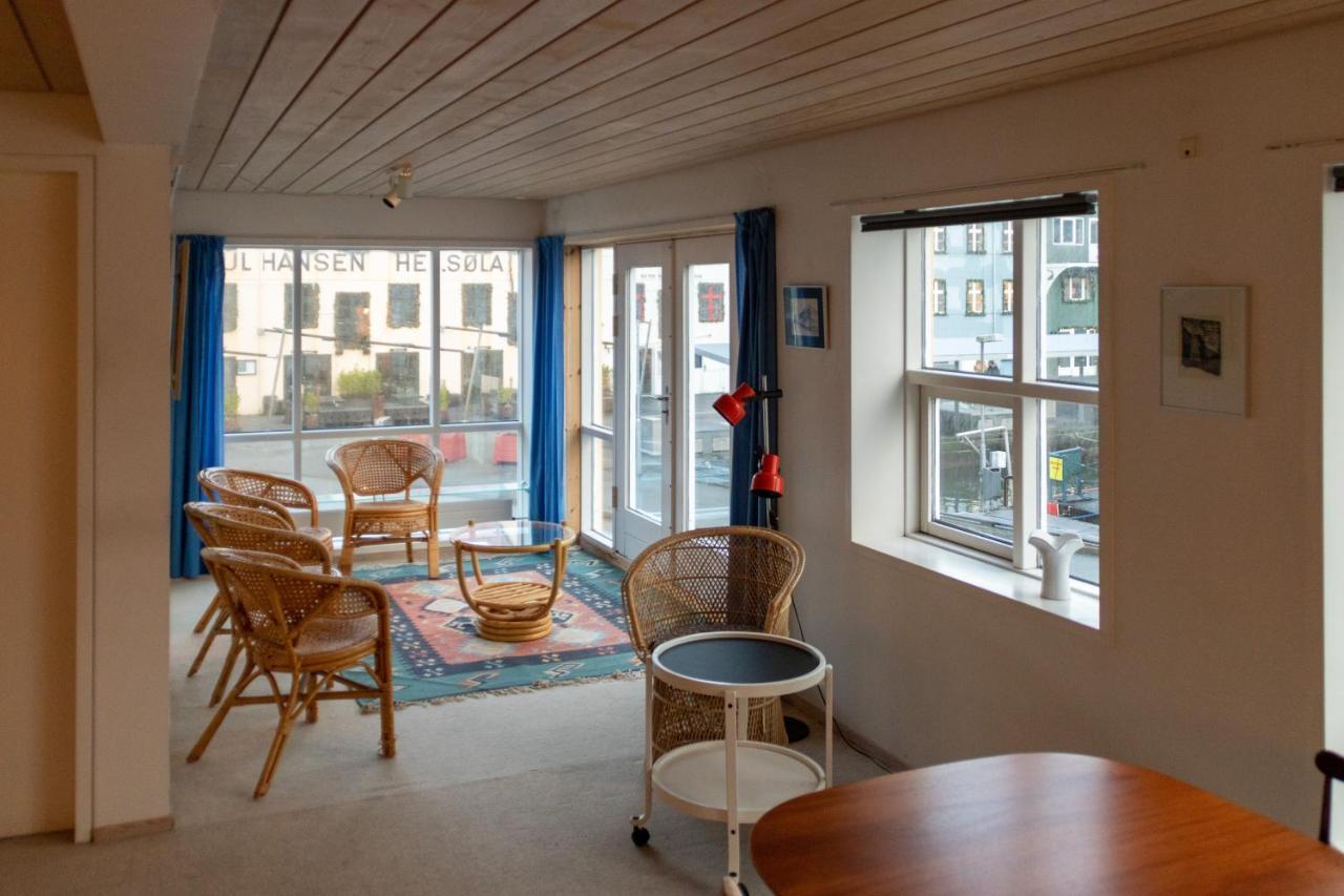 Guesthouse At The Boat Harbour Tórshavn Buitenkant foto